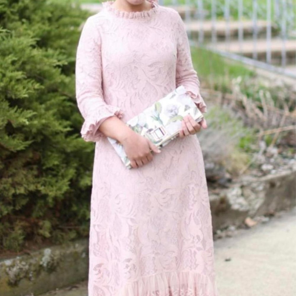 ISO 1X/XL Dainty Jewells Hamptons Dinner dress in Blush/Light pink